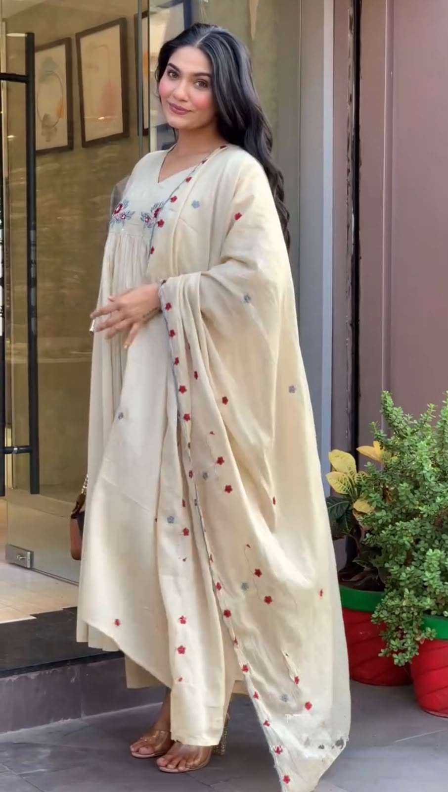 LADY LOOK 055 SILK PREETY LOOK DESIGNER ANARKALI KURTI PANT WITH DUPATTA SET 