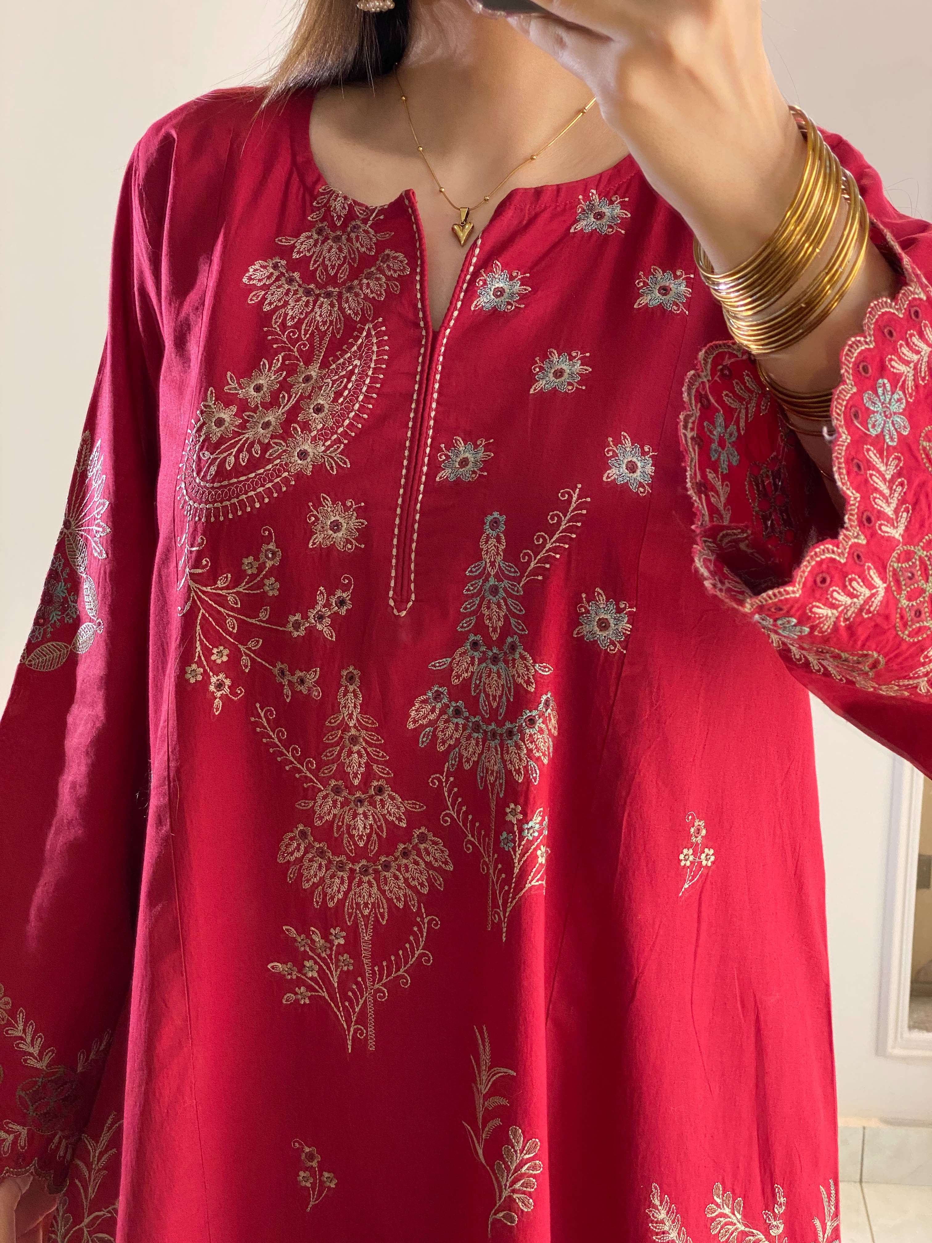 LG 2150 CHANDERI SILK BEAUTIFUL DESIGNER LOOK PARTY WEAR LADIES SUIT