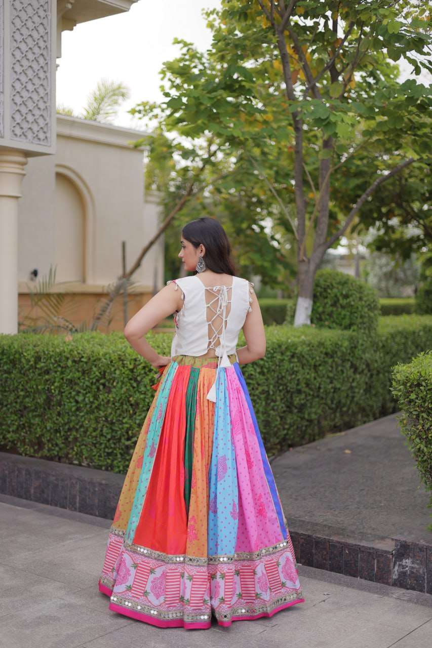 LW 7186 COTTON PRINTED MIRROR WORK DESIGNER NAVRATRI WEAR LEHENGA CHOLI COLLECTION