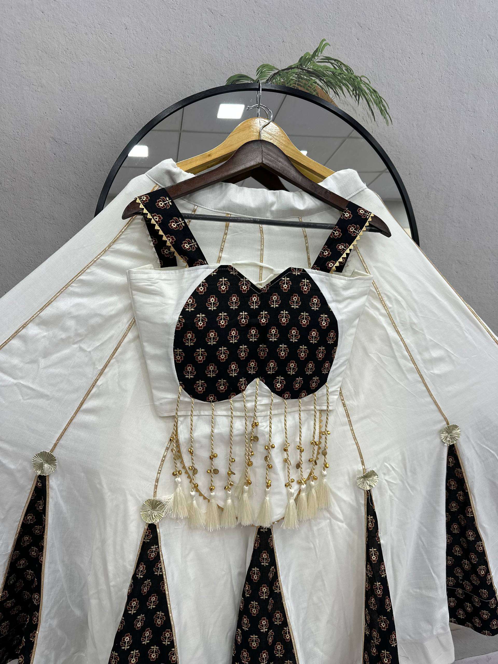RAM 192 COTTON PREETY LOOKS DESIGNER NAVRATRI WEAR LEHENGA CHOLI COLLECTION