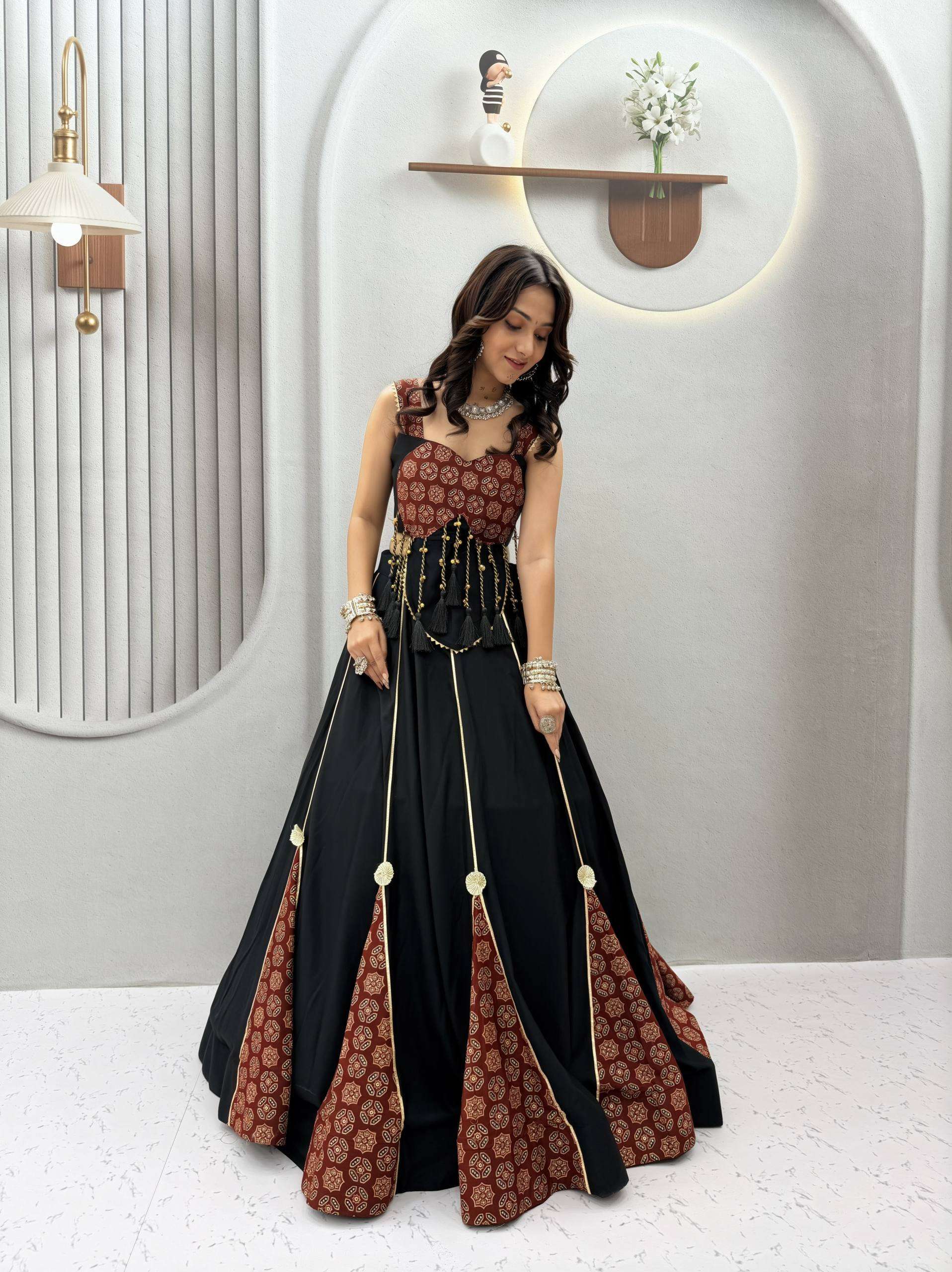 RAM 192 COTTON PREETY LOOKS DESIGNER NAVRATRI WEAR LEHENGA CHOLI COLLECTION
