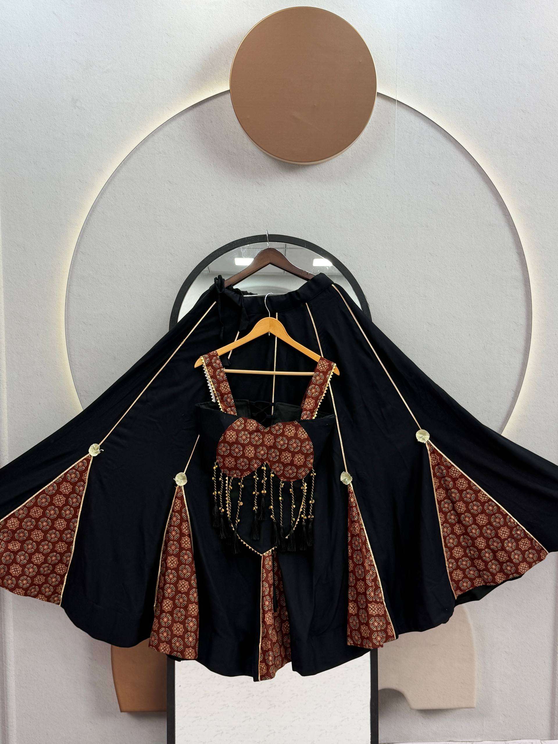 RAM 192 COTTON PREETY LOOKS DESIGNER NAVRATRI WEAR LEHENGA CHOLI COLLECTION