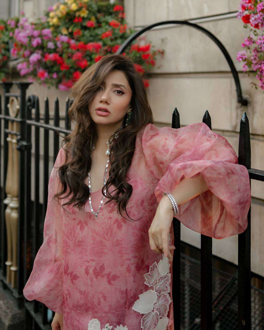 RTC 6054 ORGANZA GORGEOUS LOOK DESIGNER LADIES TOP WITH PENT PAIR 