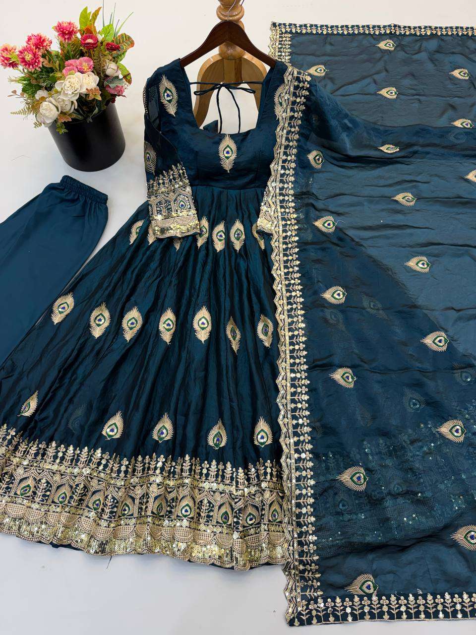 SRK 5372 SILK BEAUTIFUL DESIGNER LOOK ANARKALI GOWN PANT WITH DUPATTA SET 