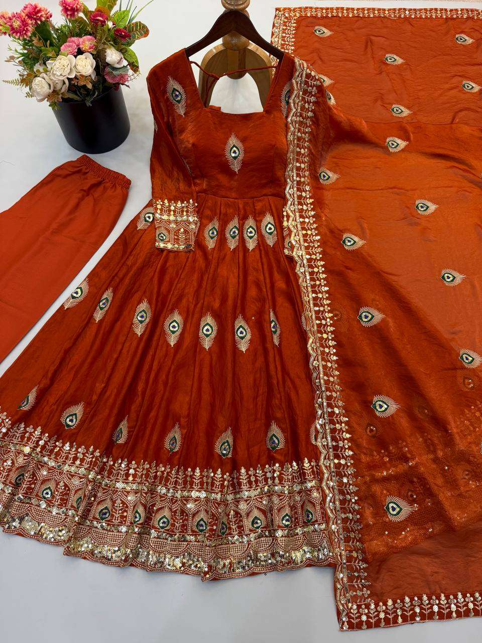 SRK 5372 SILK BEAUTIFUL DESIGNER LOOK ANARKALI GOWN PANT WITH DUPATTA SET 
