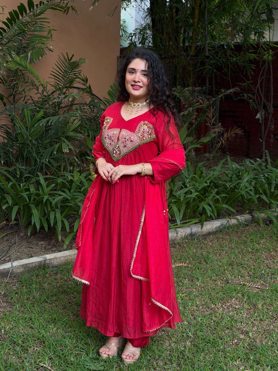 WW 1288 SILK BEAUTIFUL DESIGNER LOOK FUNCTION WEAR LADIES GOWN SUIT