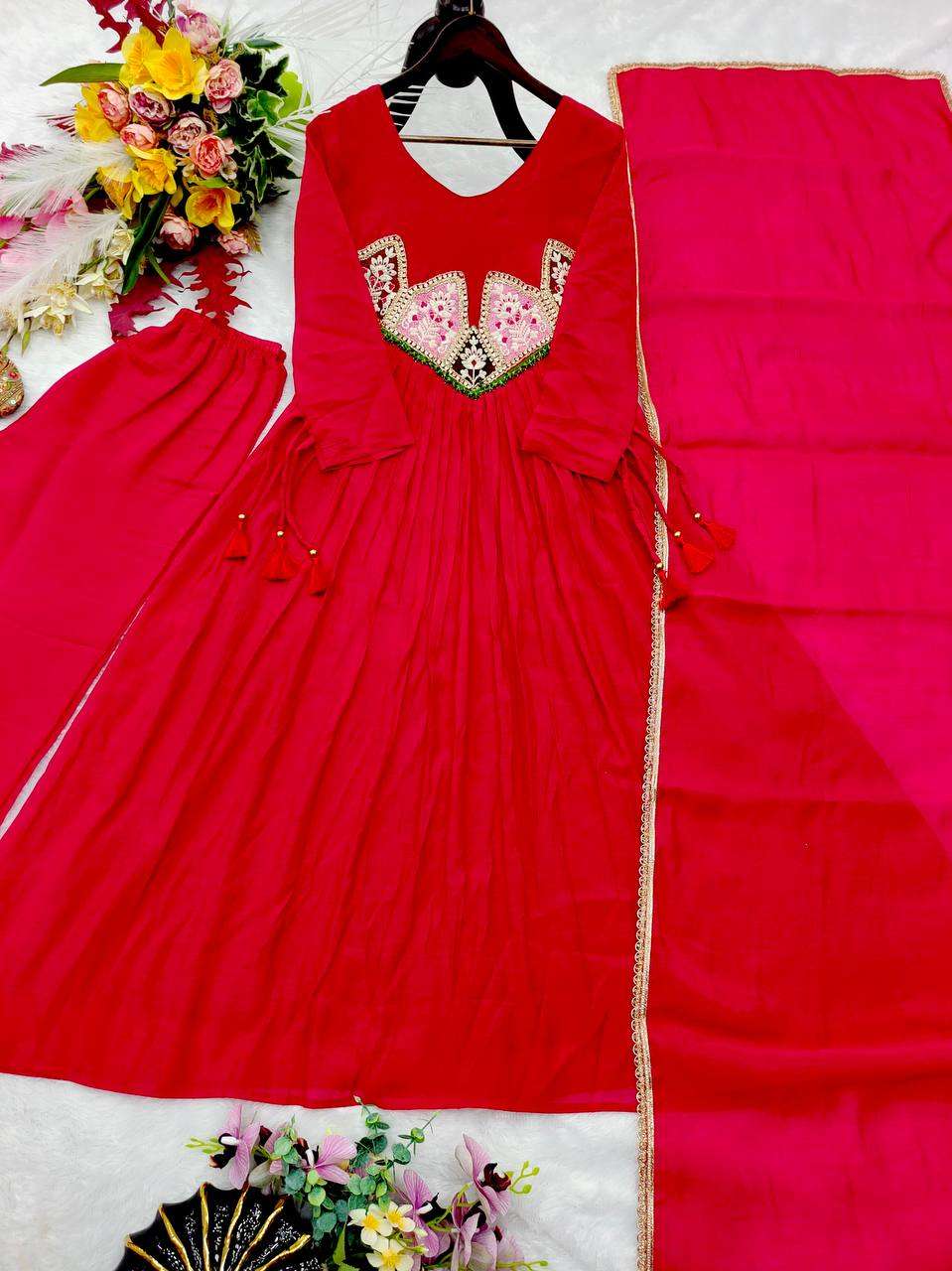 WW 1288 SILK BEAUTIFUL DESIGNER LOOK FUNCTION WEAR LADIES GOWN SUIT