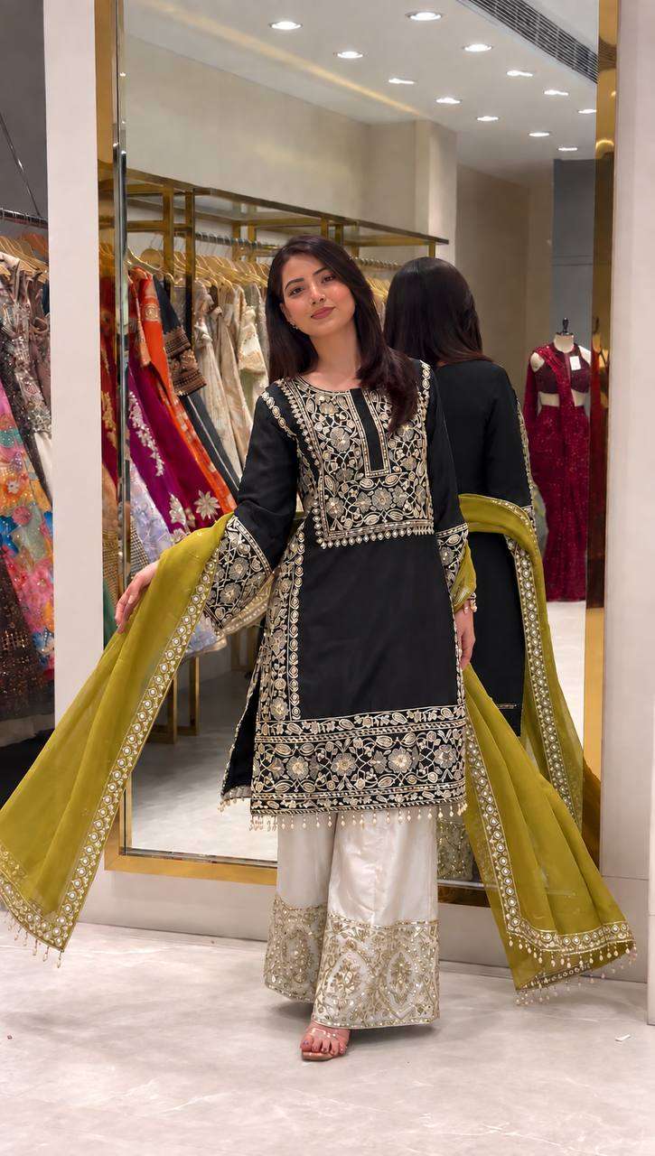 HK 1749 CREPE SILK HEAVY EMBROIDERD DESIGNER PAKISTANI STYLE SUIT 