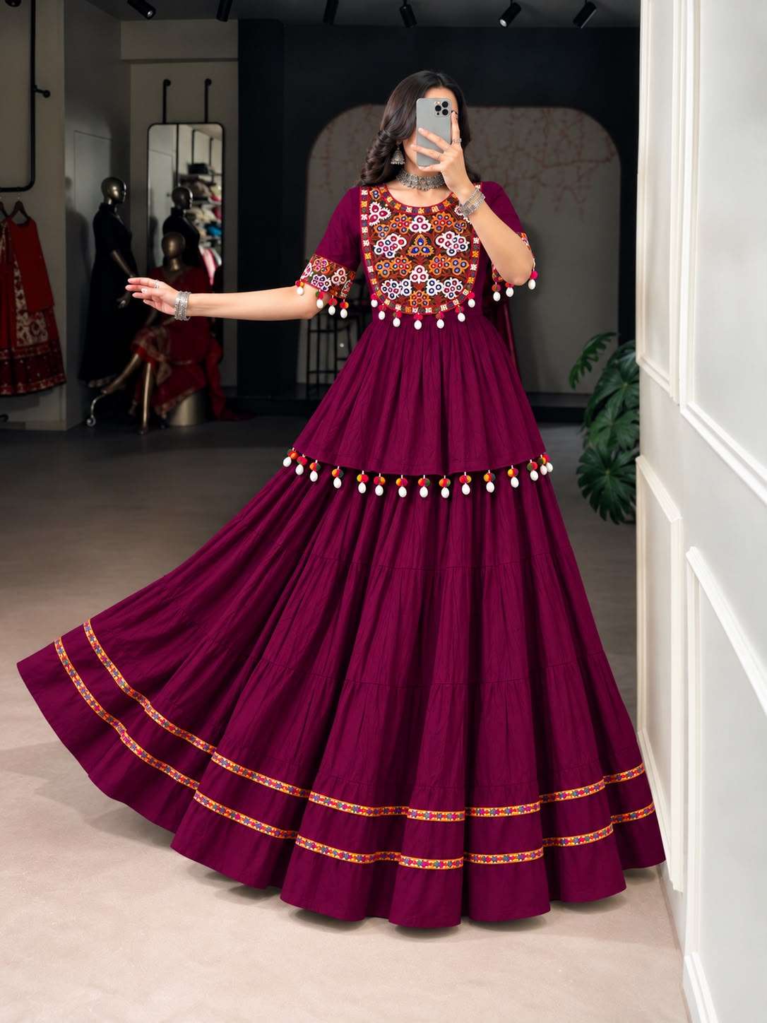 INLI DHOLIDA PREMIUM COLLECTION RAYON GAMTHI DESIGNER WORK NAVRATRI WEAR TOP WITH SKIRT SET