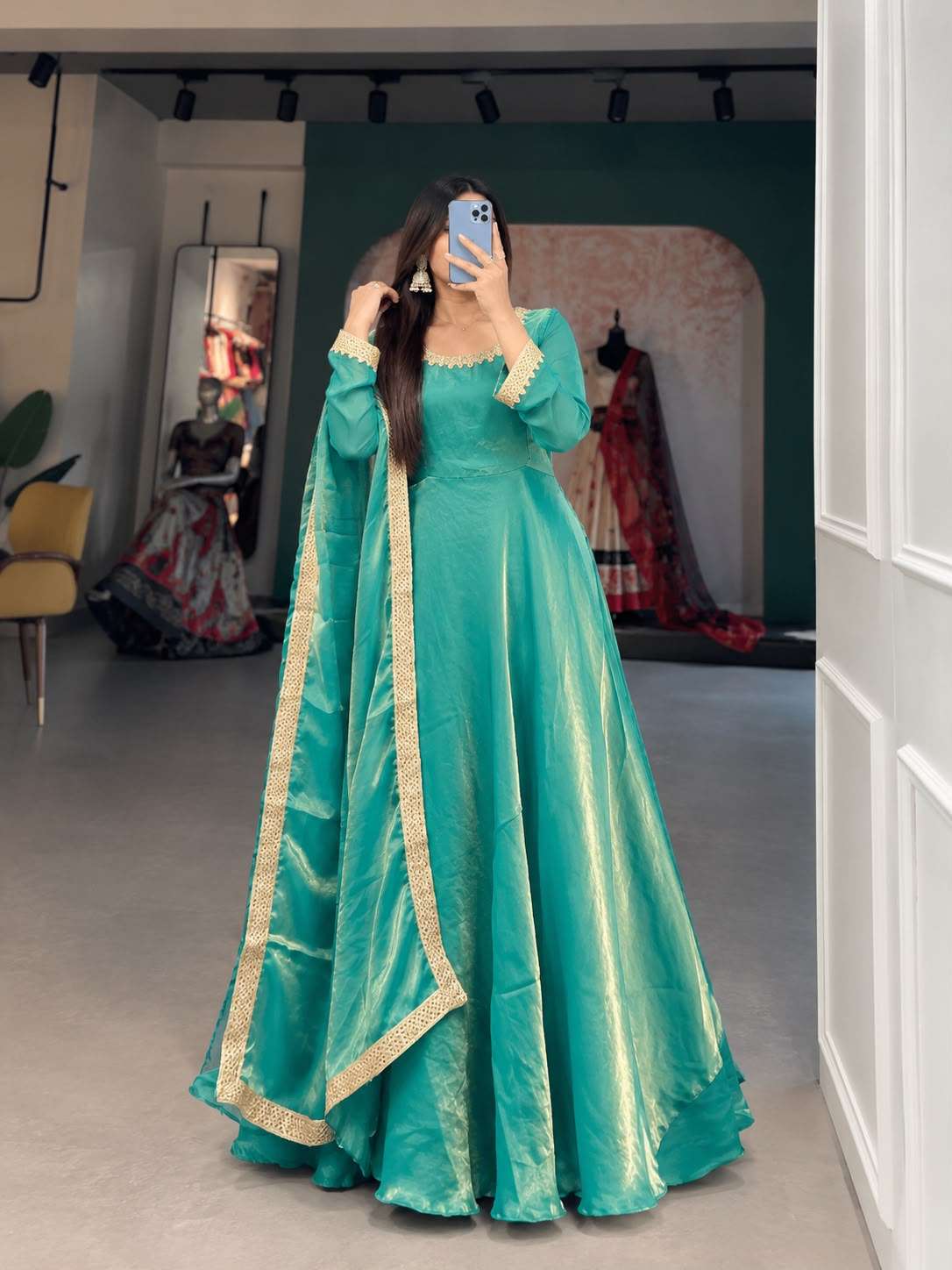 INLI SELFIE SERIES SATIN BEAUTIFUL DESIGNER LOOK PARTY WEAR ANARKALI GOWN WITH DUPATTA SET 