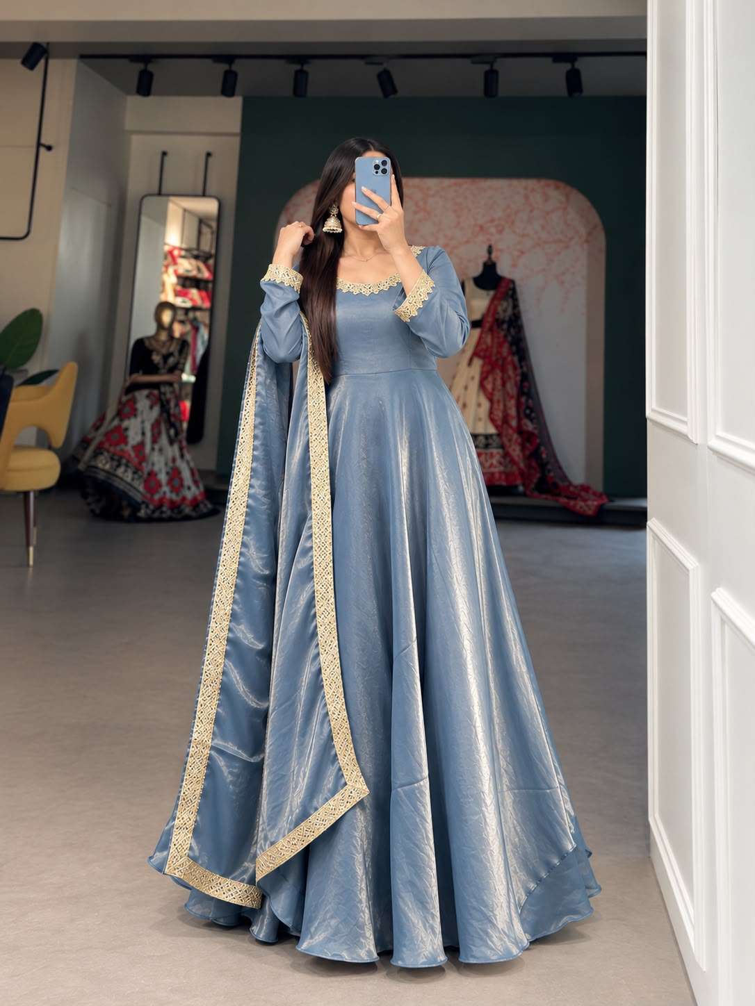 INLI SELFIE SERIES SATIN BEAUTIFUL DESIGNER LOOK PARTY WEAR ANARKALI GOWN WITH DUPATTA SET 