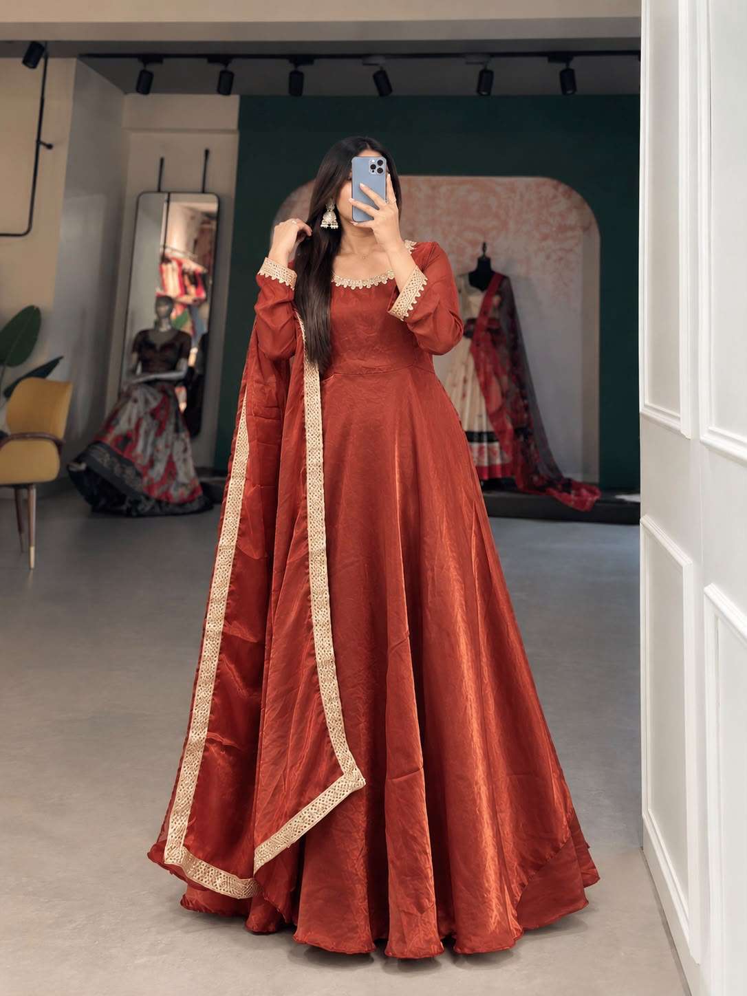 INLI SELFIE SERIES SATIN BEAUTIFUL DESIGNER LOOK PARTY WEAR ANARKALI GOWN WITH DUPATTA SET 