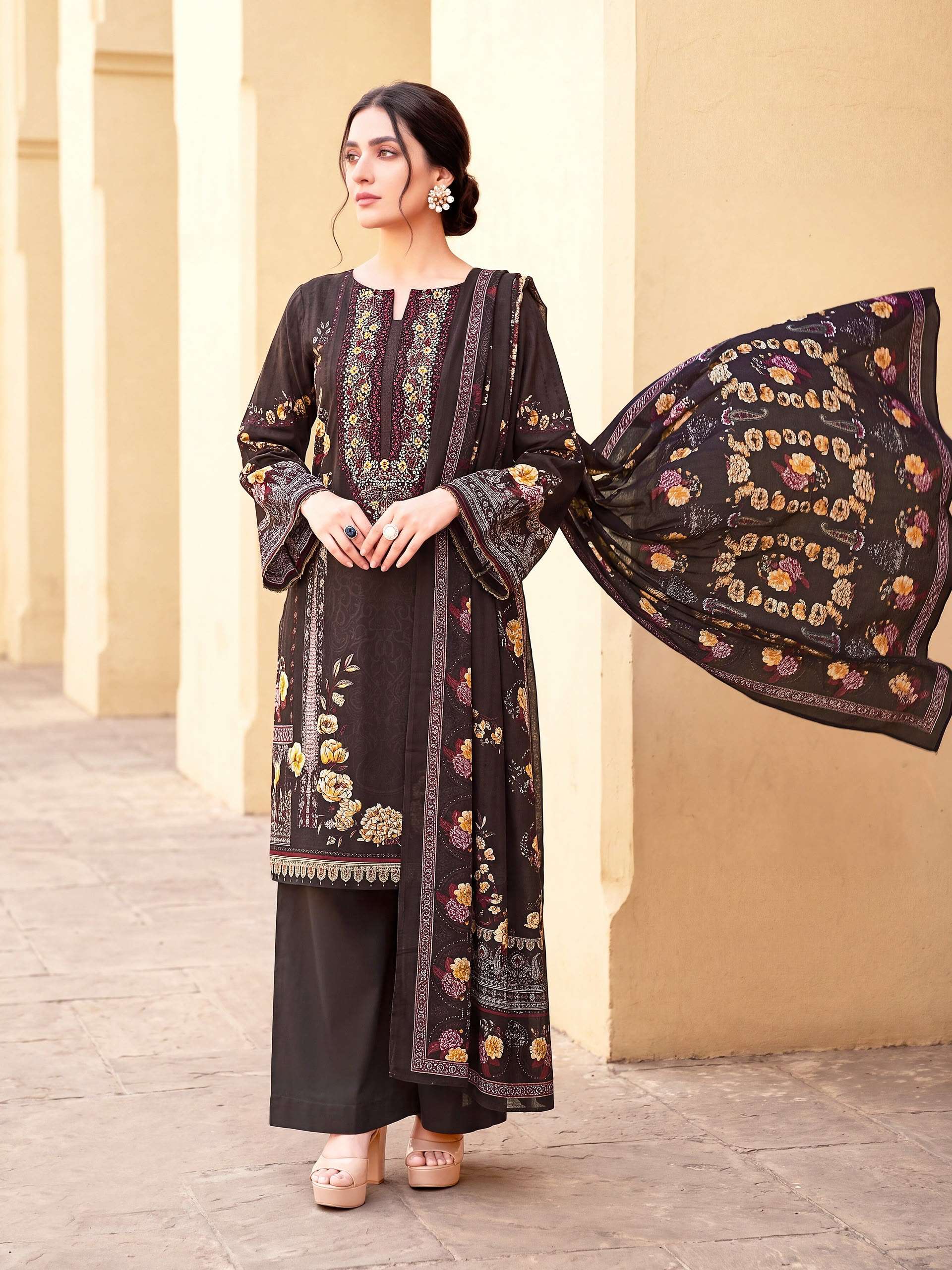 KAVYA KALA COUTURE KHWAAB COTTON PRINT WITH FANCY WORK SUIT 
