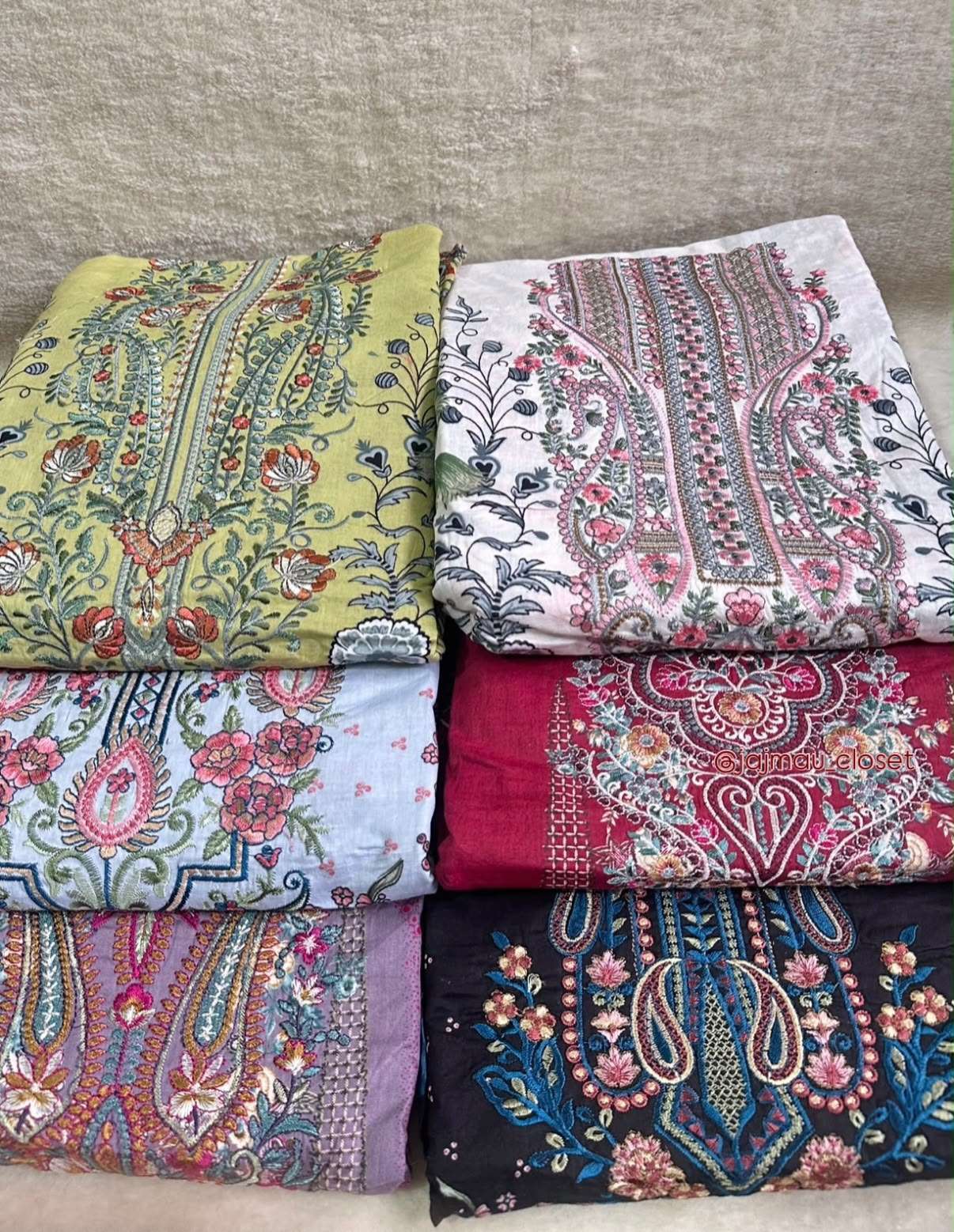 KAVYA KALA COUTURE ZARINA‎ LAWN COTTON DIGITAL PRINTS WITH FANCY WORK SUIT