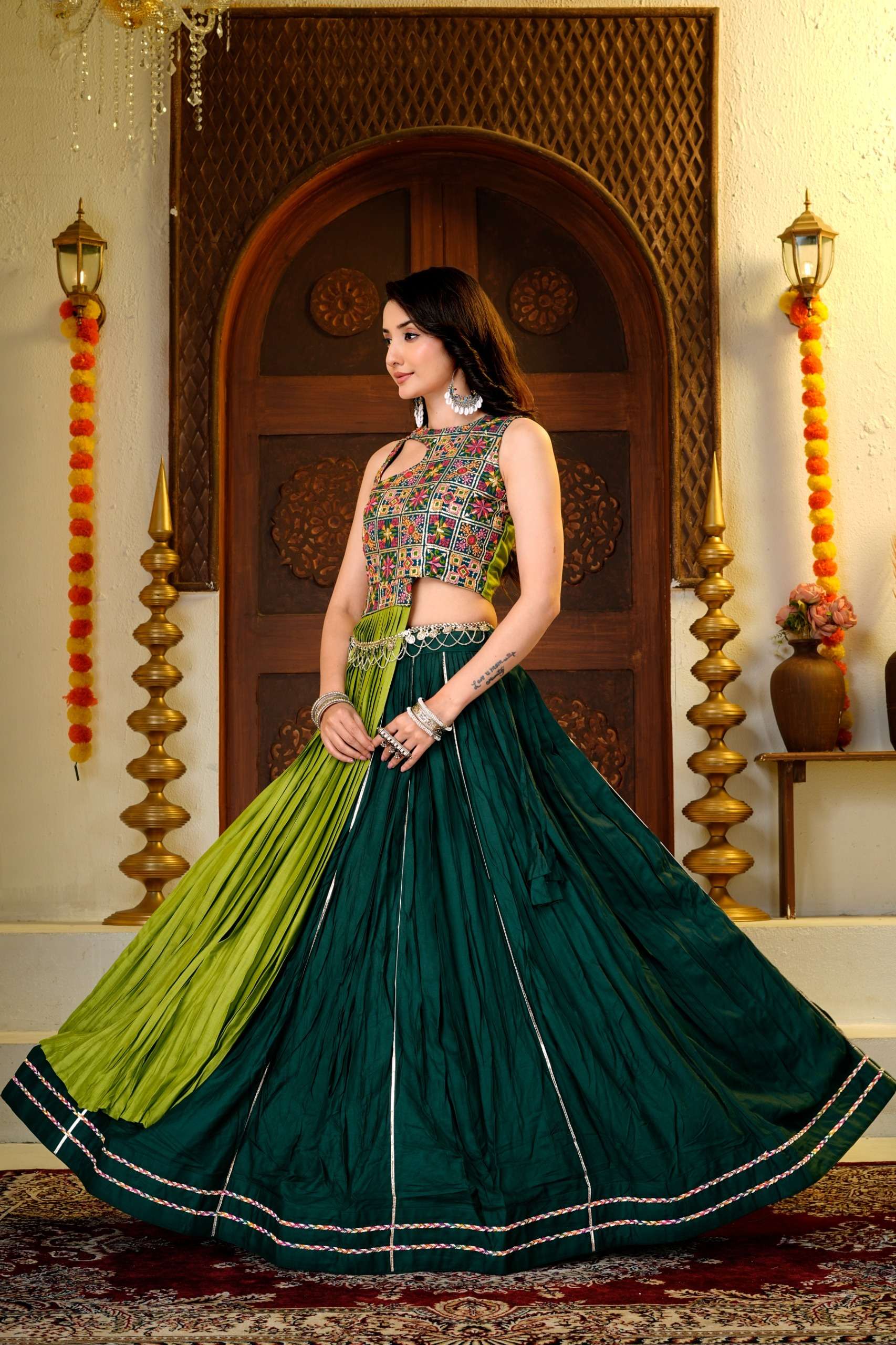 KD 17 COTTON MIRROR WORK DESIGNER NAVRATRI FESTIVE WEAR LEHENGA CHOLI 