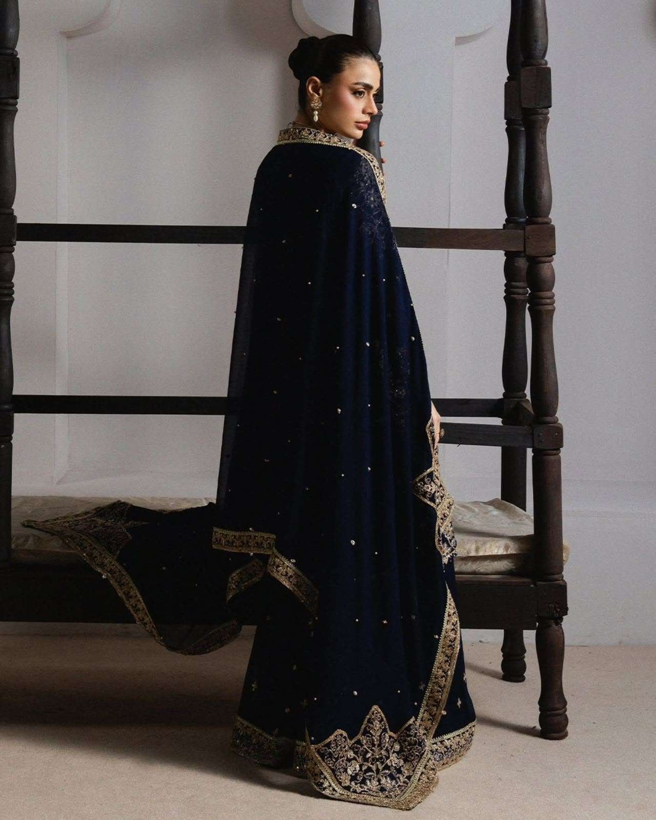 LG 2061 SILK HEAVY DESIGNER LOOK WEDDING SEASON WEAR LADIES SUIT 