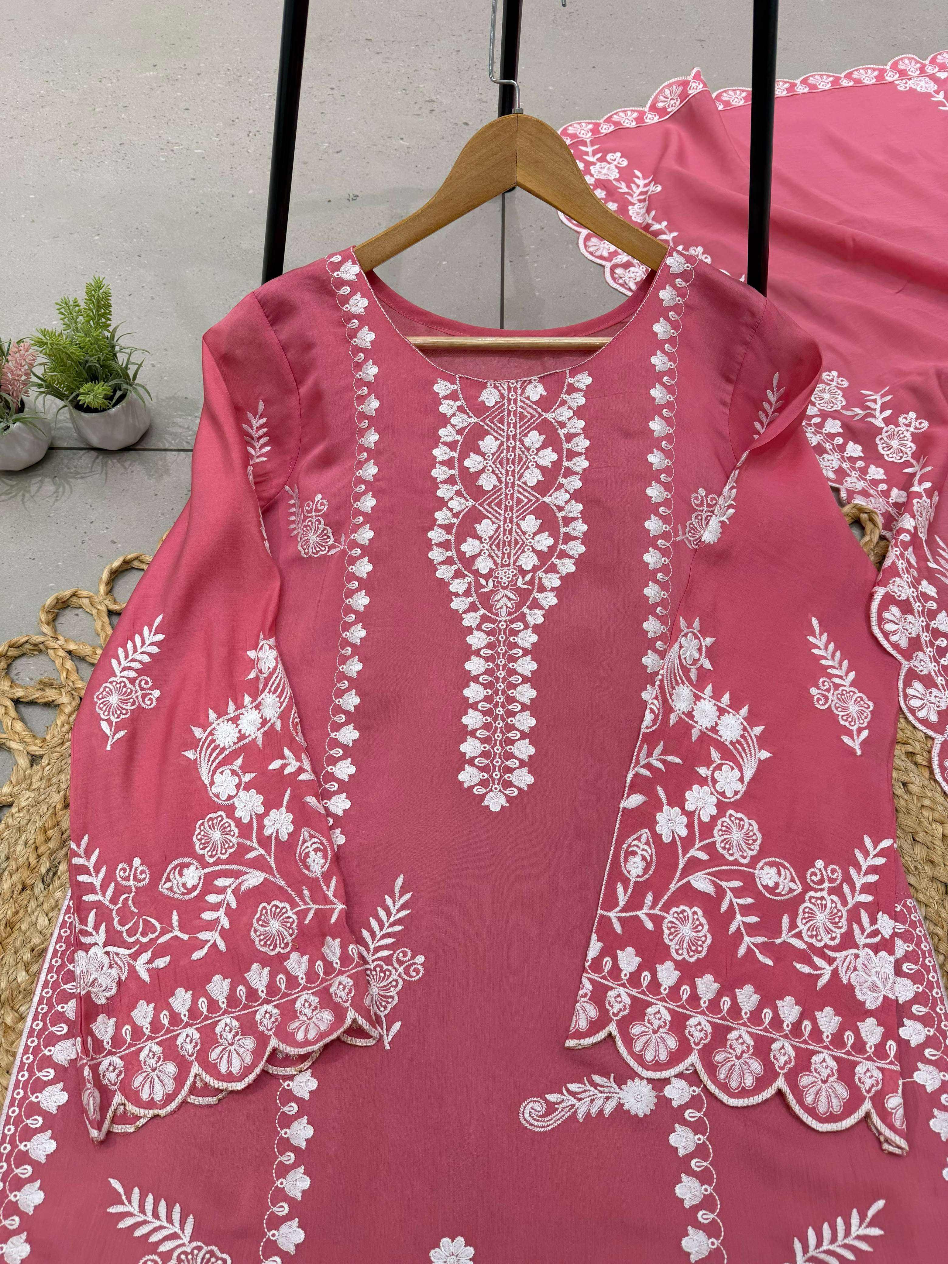LG 2151 CHANDERI SILK BEAUTIFUL PAKISTANI STYLE KURTI PANT WITH  DUPATTA SET 