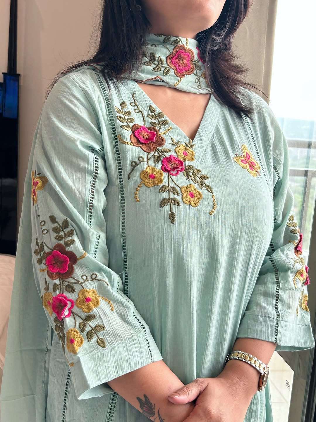 LG 2152 CHINON BEAUTIFUL DESIGNER LOOK KURTI PANT AND DUPATTA SET