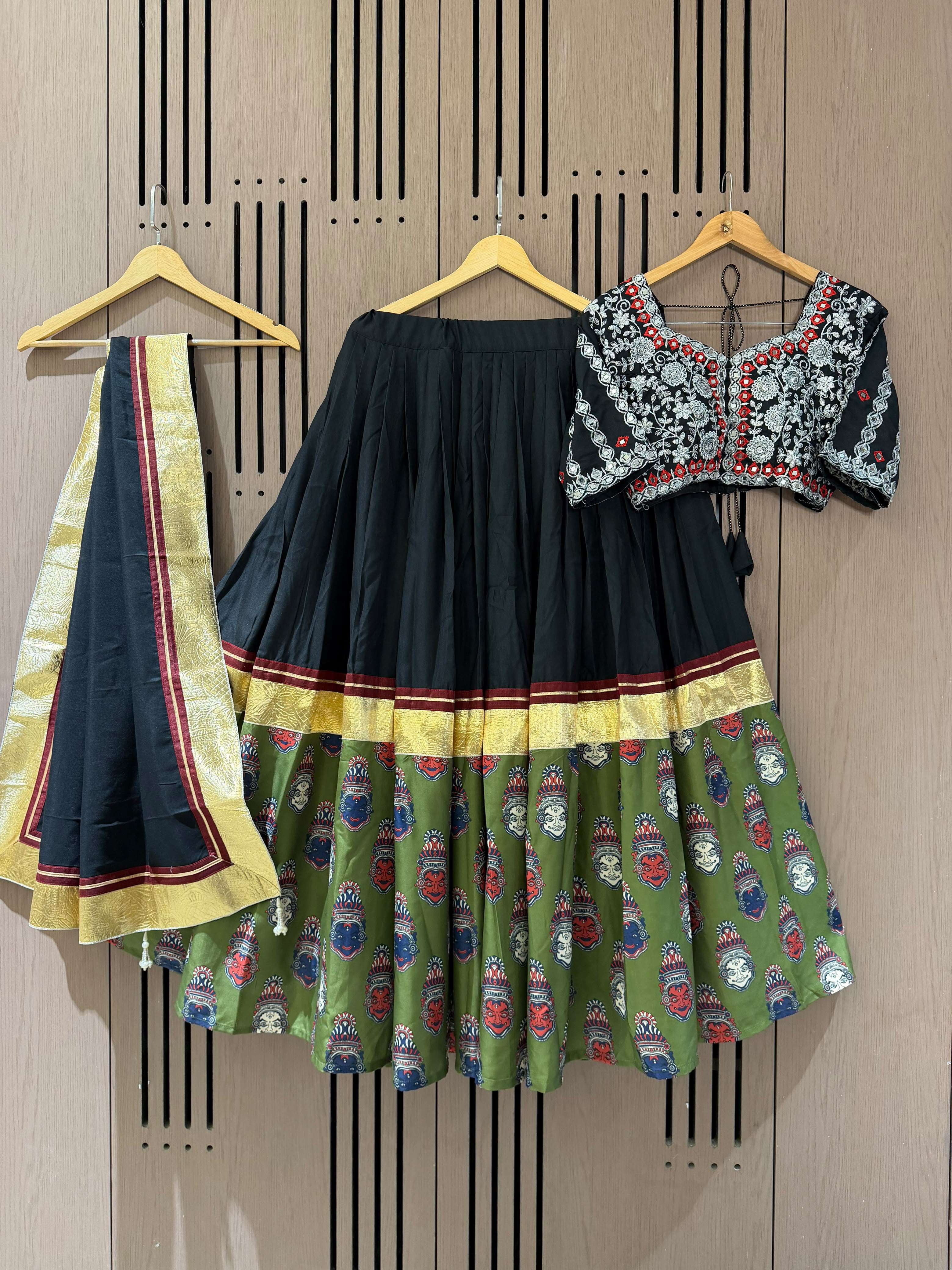 LG 662 RAYON REAL MIRROR WORK DESIGNER LAHENGA CHOLI WITH DUPATTA SET 