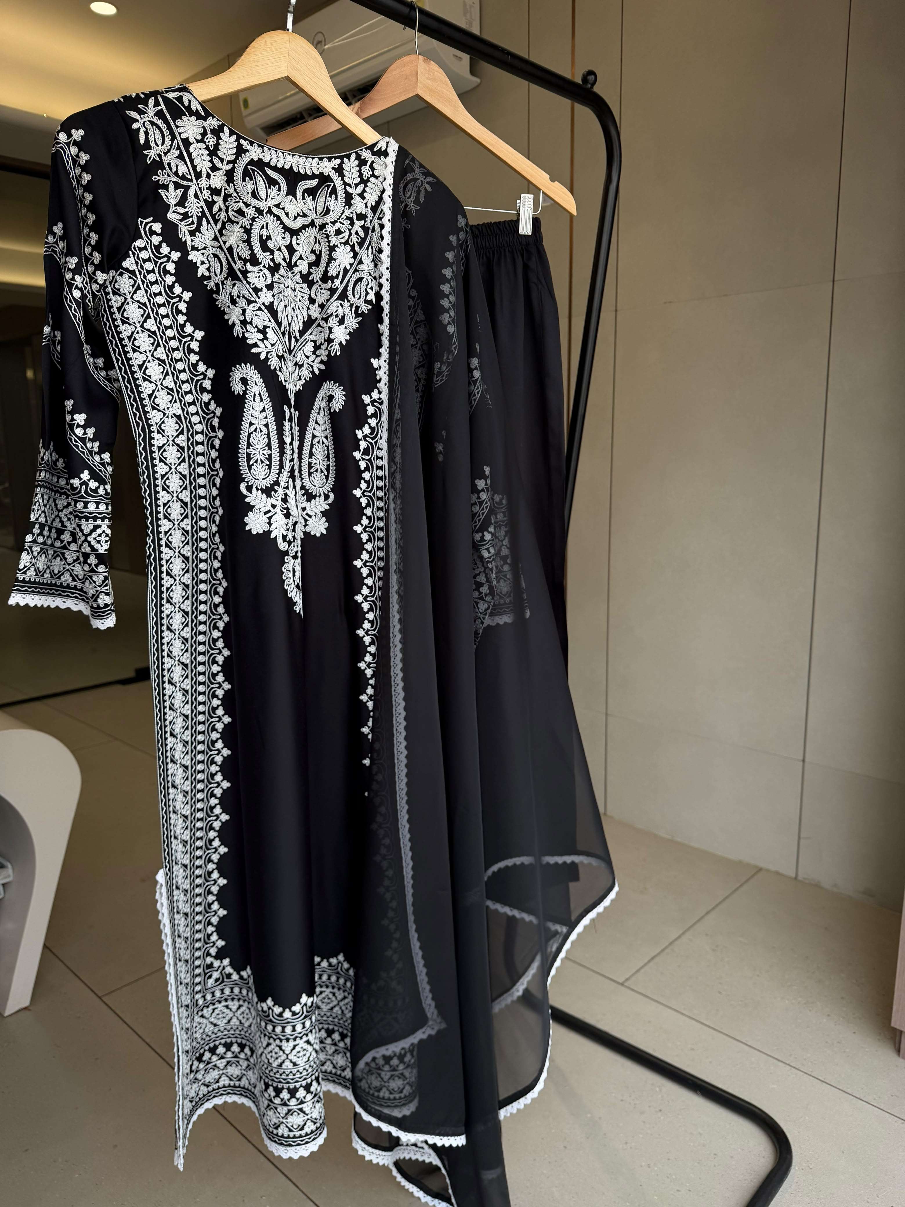 LM 37 SATIN BEAUTIFUL DESIGNER LOOK PAKISTANI STYLE LADIES SUIT
