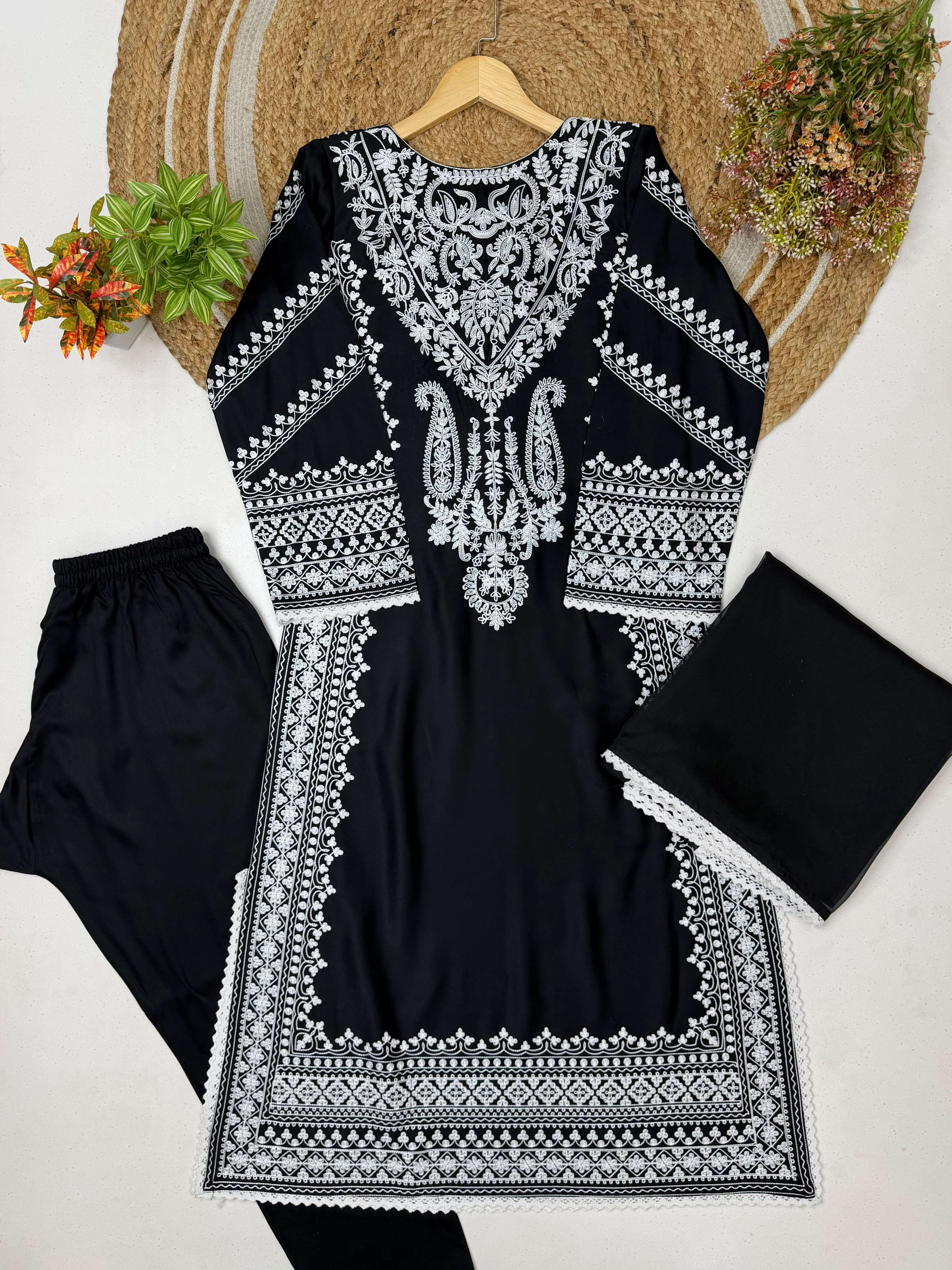 LM 37 SATIN BEAUTIFUL DESIGNER LOOK PAKISTANI STYLE LADIES SUIT