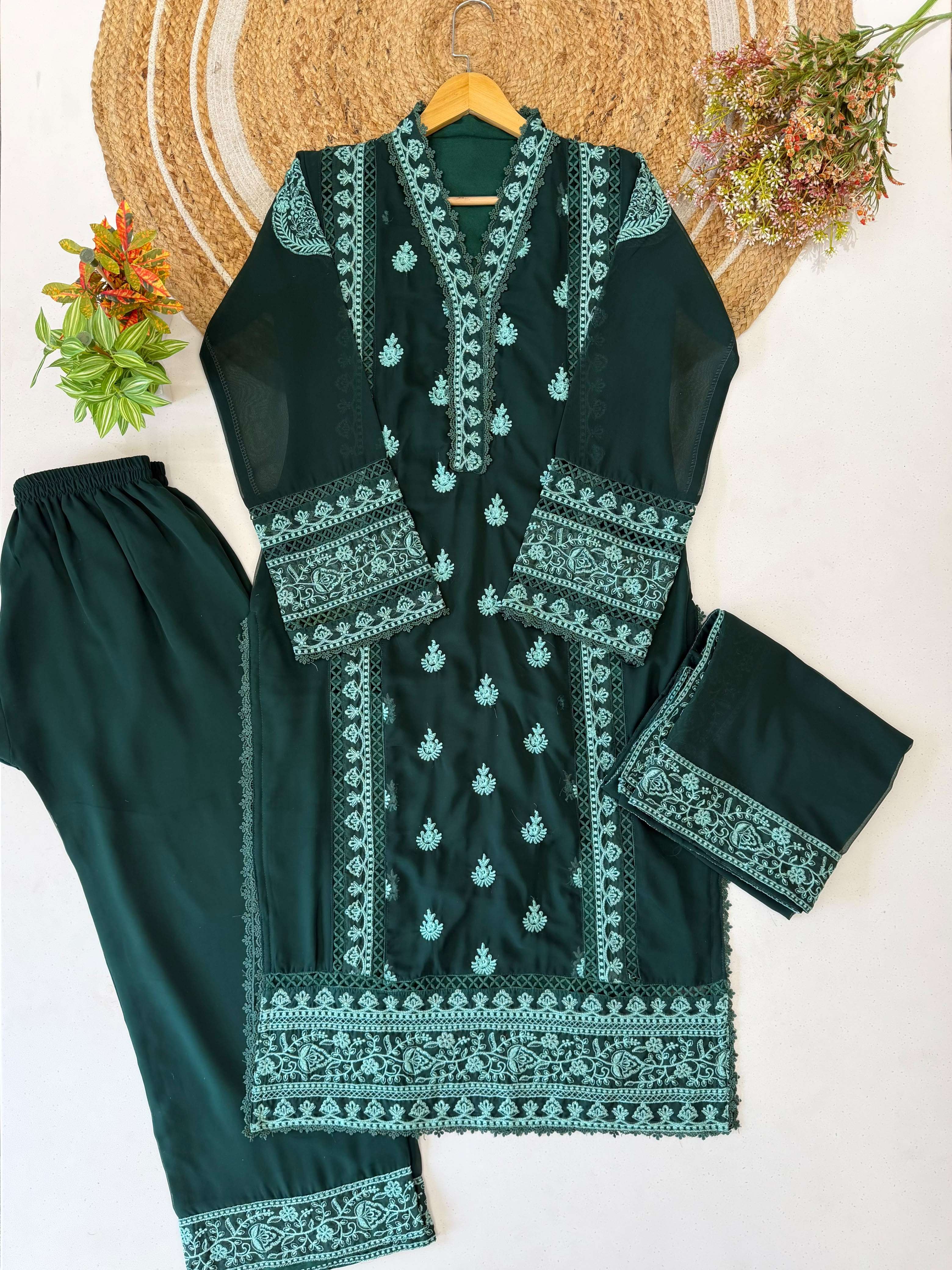 LM 39 GEORGETTE DESIGNER WORK PAKISTANI STYLE FESTIVE WEAR SUIT