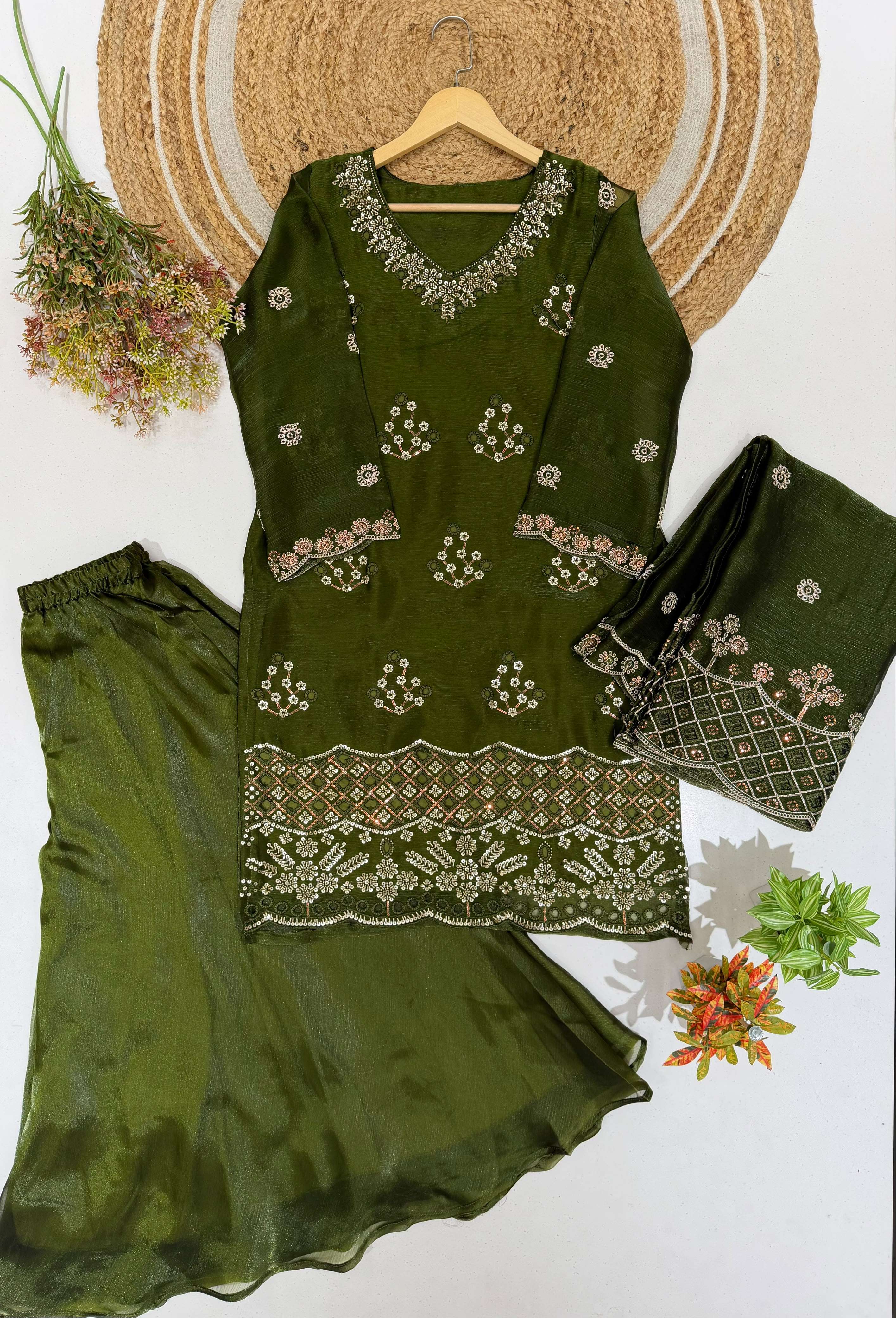 LM 41 BURBURY FABRIC BEAUTIFUL DESIGNER WORK FESTIVE WEAR LADIES SUIT 
