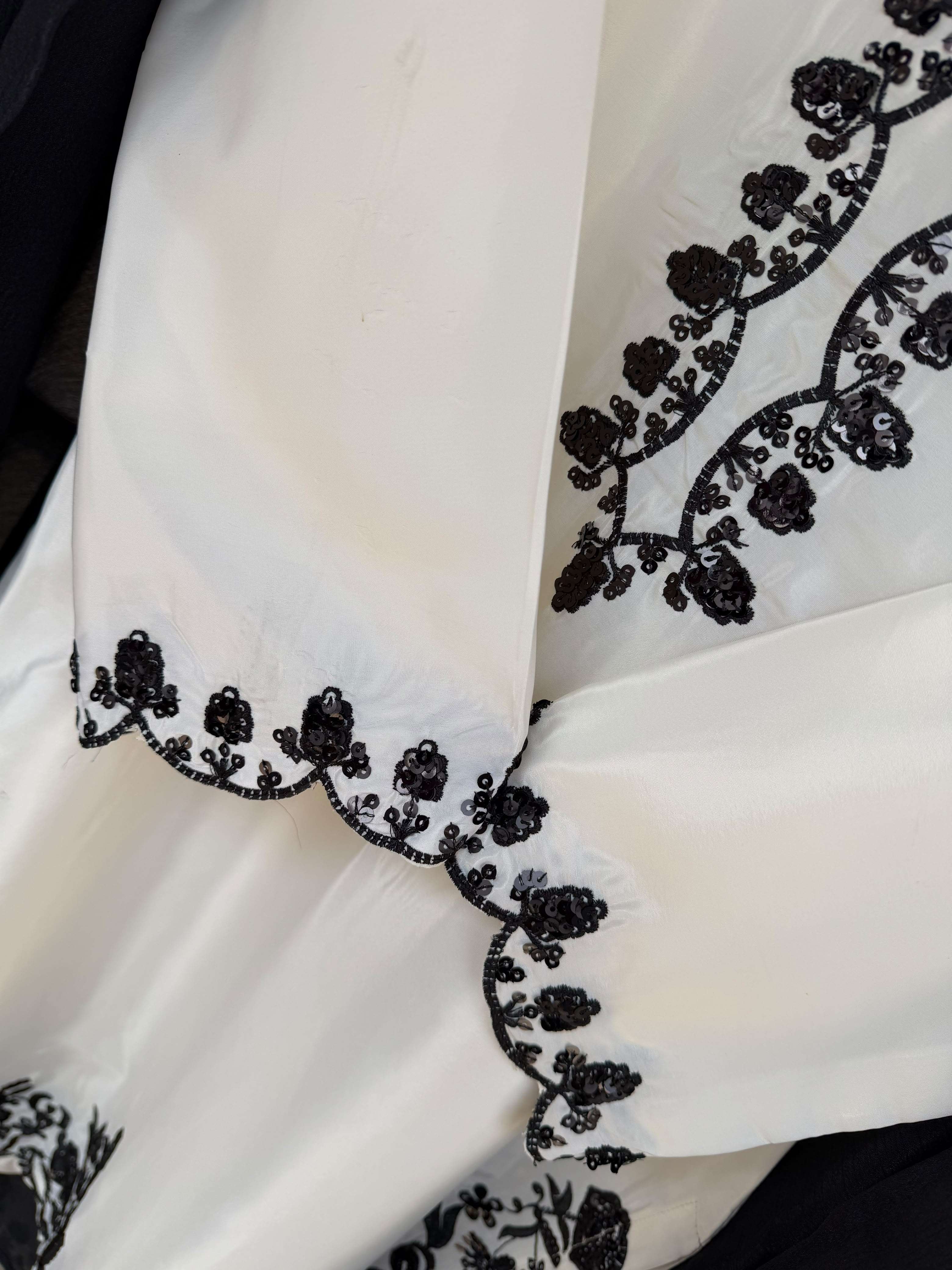 LM 43 CREPE FABRIC BEAUTIFUL DESIGNER PAKISTANI STYLE LADIES SUIT