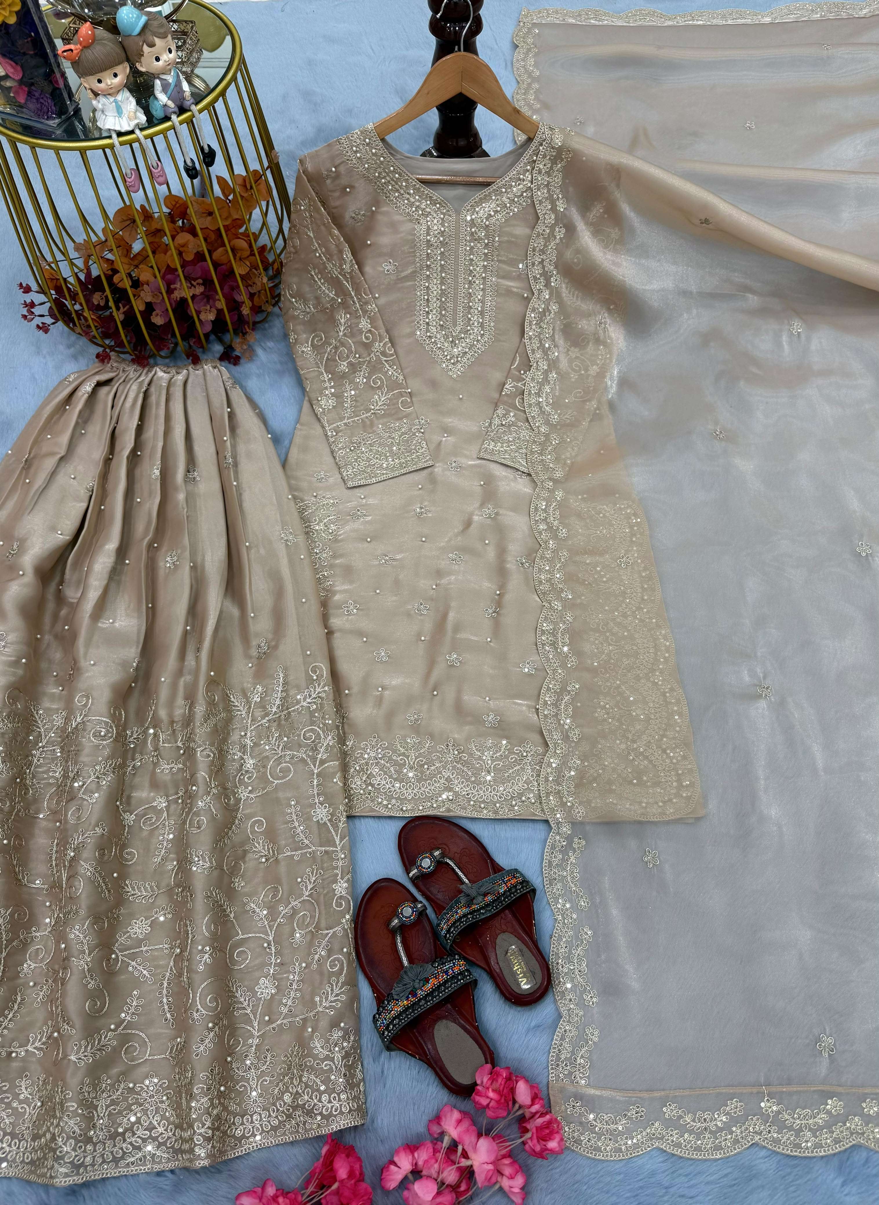 PD 1139 JIMMY CHOO SILK BEAUTIFUL PARTY WEAR LOOK DESIGNER LADIES SUIT