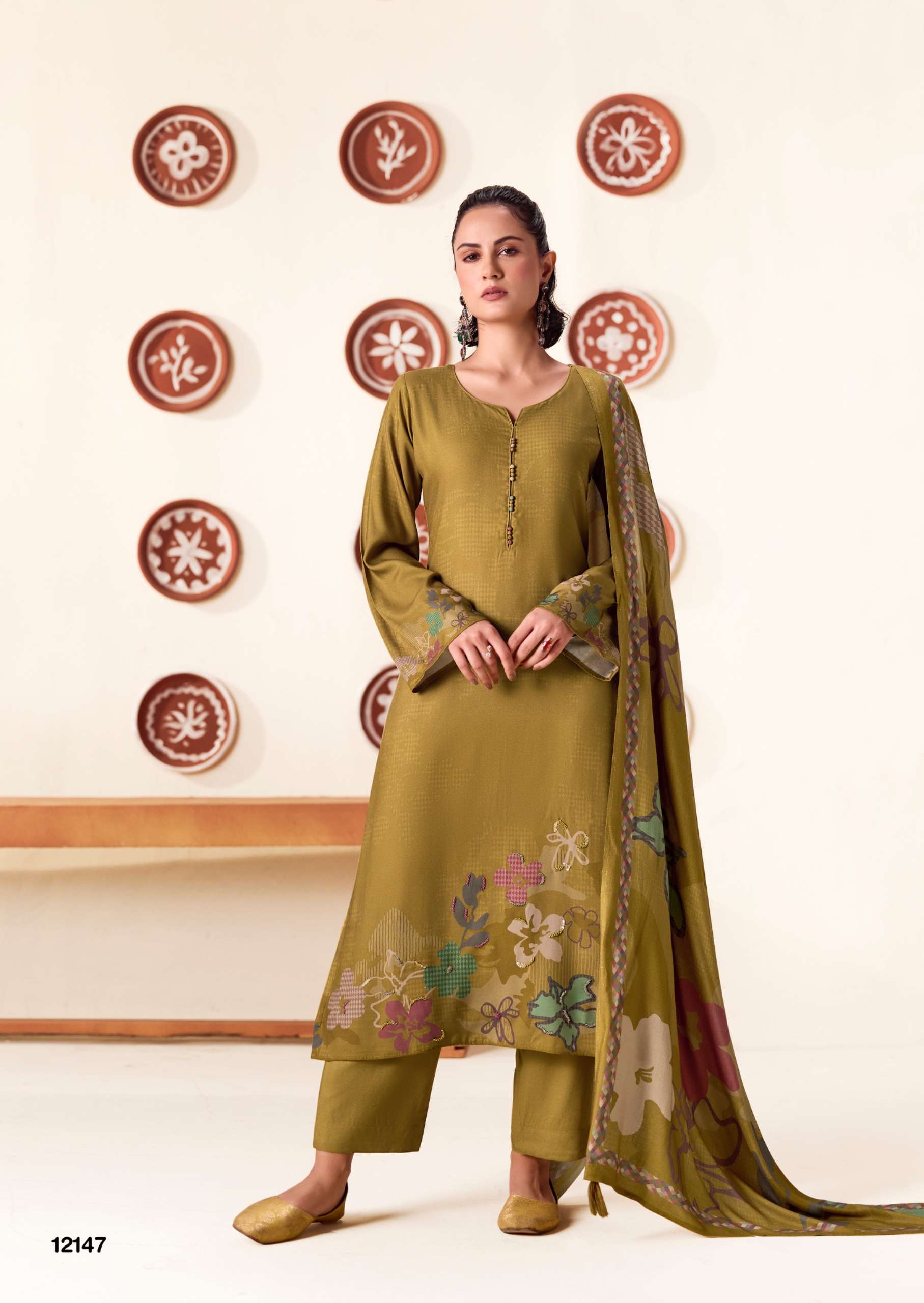 SANNA FASHION QUINCY PASHMINA DIGITAL PRINT WITH FANCY WORK SUIT
