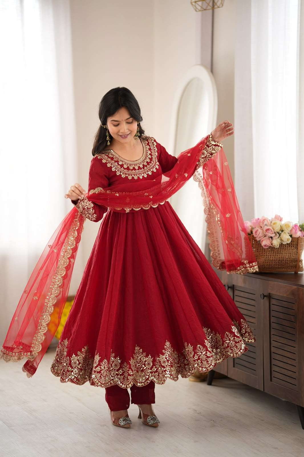 SR 1723 CRUSH FABRIC BEAUTIFUL DESIGNER LOOK PARTY WEAR LADIES GOWN DRESS