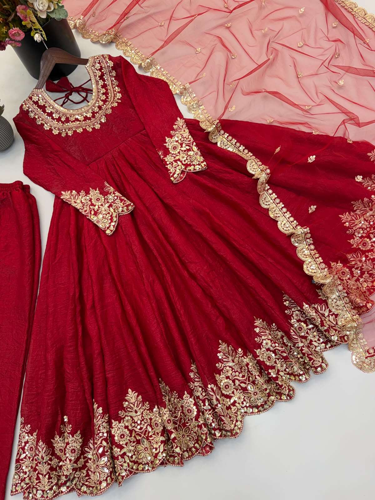 SR 1723 CRUSH FABRIC BEAUTIFUL DESIGNER LOOK PARTY WEAR LADIES GOWN DRESS