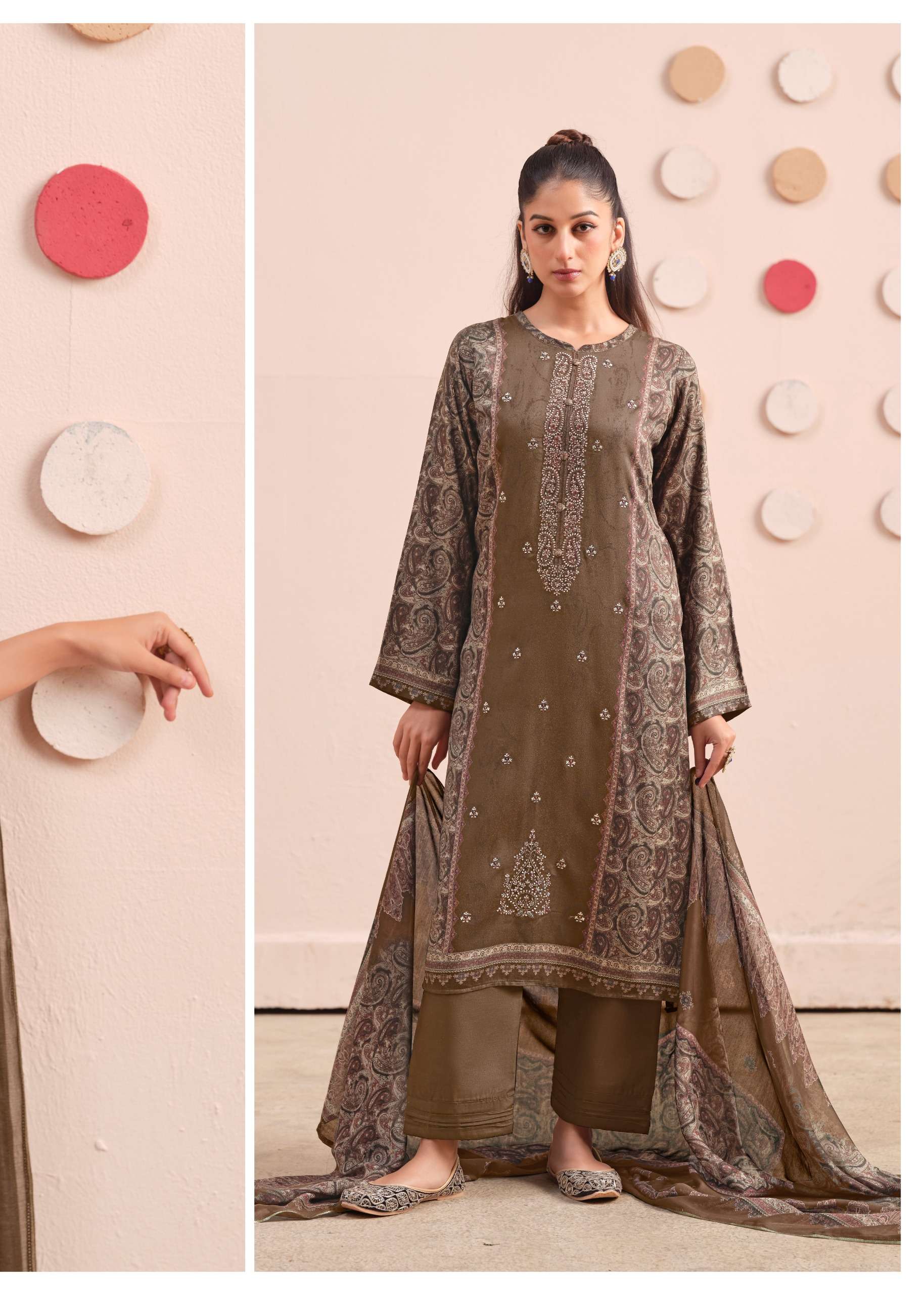 THE HERMITAGE SHOP AARANYA VOL 6 GIZA SATIN DIGITAL PRINTS WITH FANCY WORK SUIT